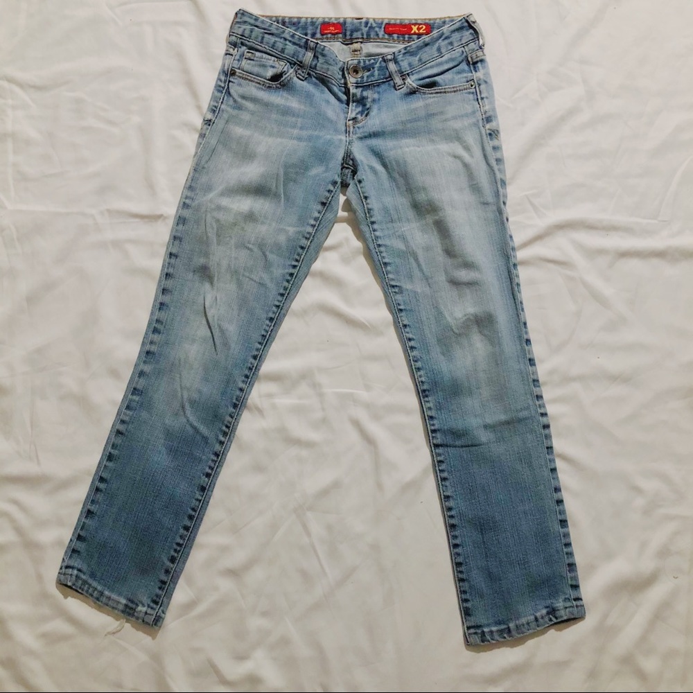 X2 W01 Zelda Skinny Jeans Lightly Distressed